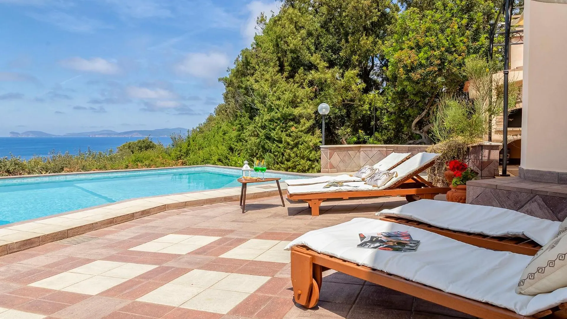 Villa Joie De Vivre Vista Mare Con Piscina A Sfioro Per 6 Persone Alghero