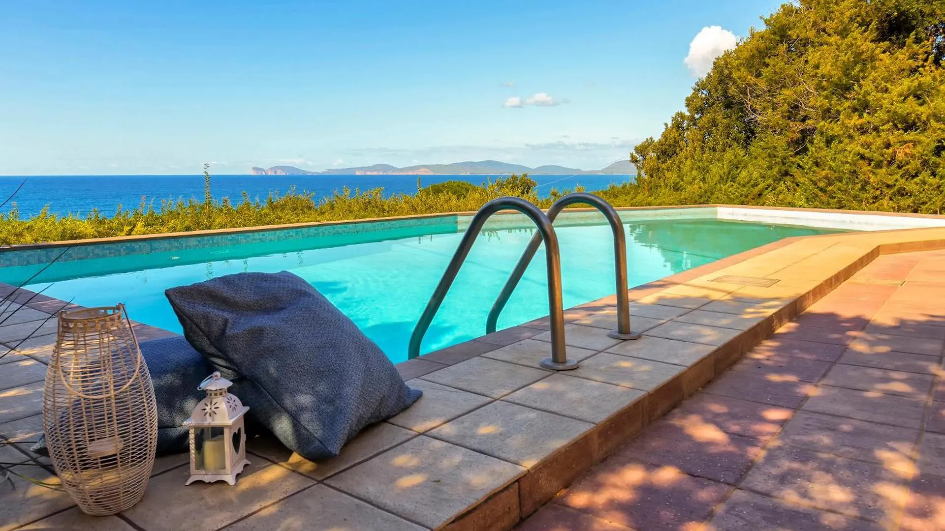 Villa Joie De Vivre Vista Mare Con Piscina A Sfioro Per 6 Persone Alghero